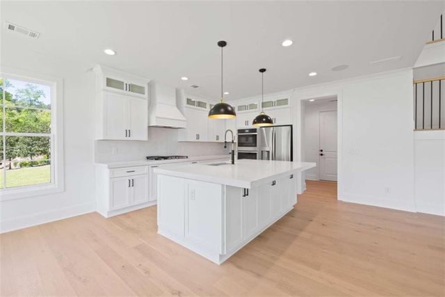 1270 Glen Eagle Drive, Greensboro, GA 30642