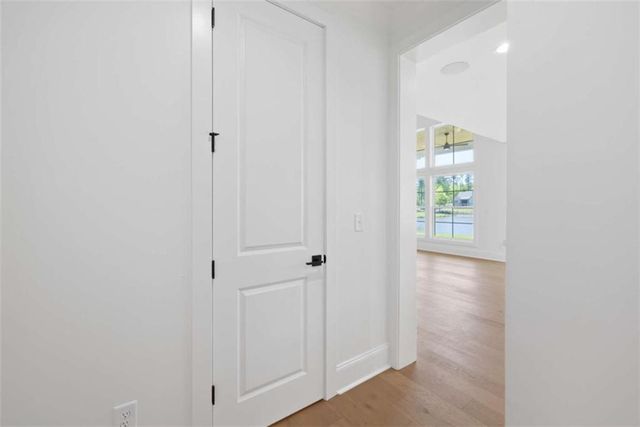 1270 Glen Eagle Drive, Greensboro, GA 30642