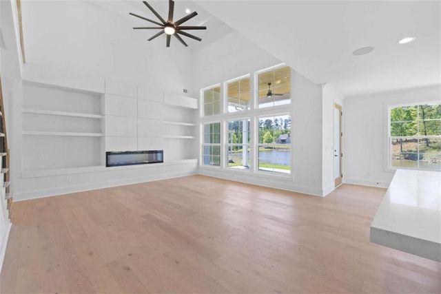 1270 Glen Eagle Drive, Greensboro, GA 30642