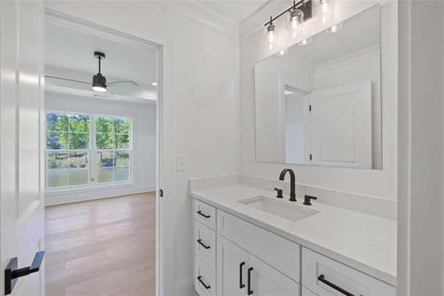 1270 Glen Eagle Drive, Greensboro, GA 30642