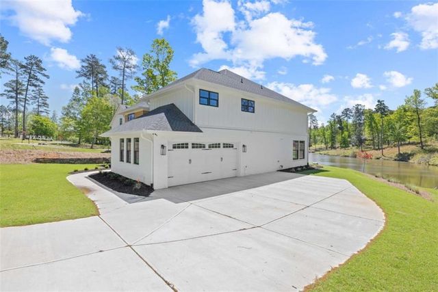1270 Glen Eagle Drive, Greensboro, GA 30642