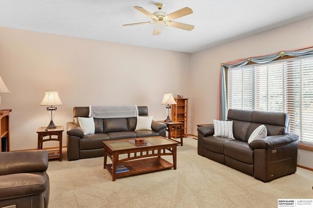 14016 Browne Circle, Omaha, NE 68164