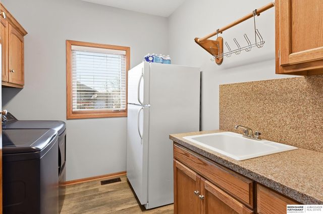 14016 Browne Circle, Omaha, NE 68164