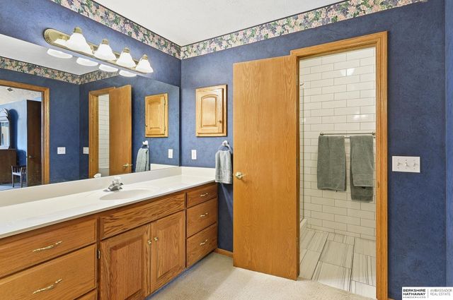 14016 Browne Circle, Omaha, NE 68164