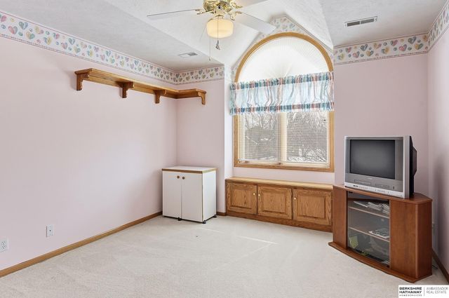 14016 Browne Circle, Omaha, NE 68164