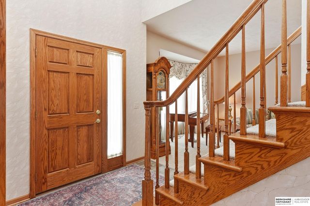 14016 Browne Circle, Omaha, NE 68164