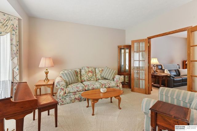 14016 Browne Circle, Omaha, NE 68164