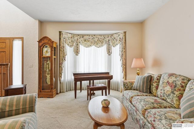 14016 Browne Circle, Omaha, NE 68164