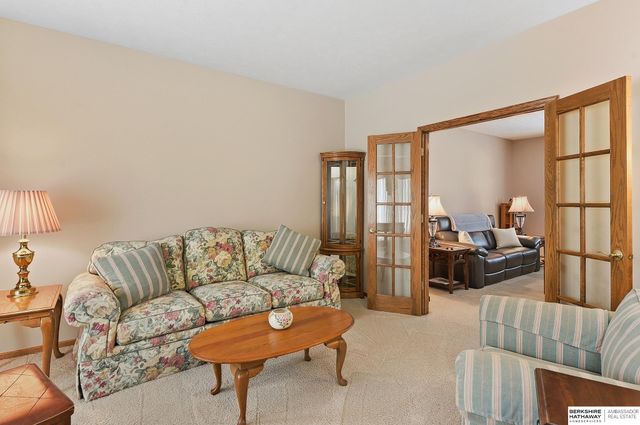 14016 Browne Circle, Omaha, NE 68164