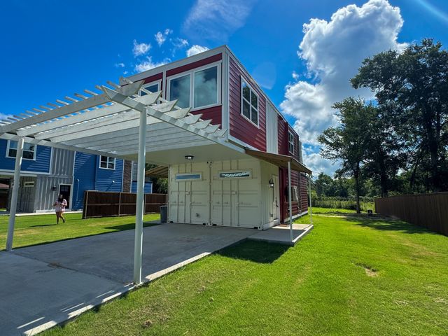 1228 Kennie Drive, Commerce, TX 75428