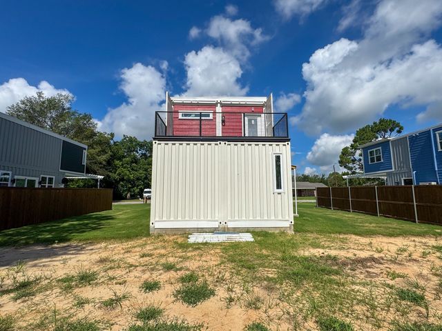 1228 Kennie Drive, Commerce, TX 75428