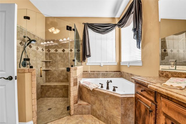 116 McClintock Court, Weatherford, TX 76088