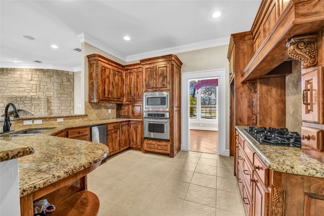 116 McClintock Court, Weatherford, TX 76088