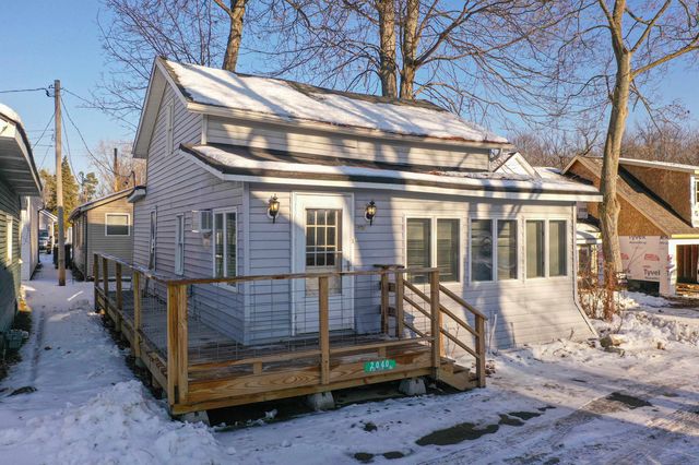 2040 Linden Street, Fenton Twp, MI 48430