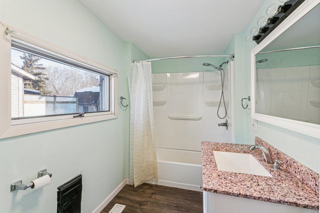 2040 Linden Street, Fenton Twp, MI 48430