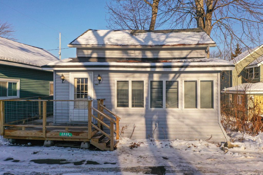 2040 Linden Street, Fenton Twp, MI 48430