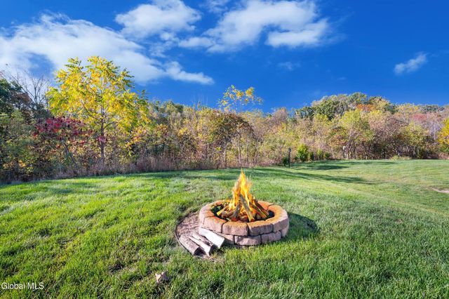 17 Krug Place, Cohoes, NY 12047