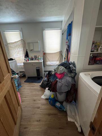 6 Maple Street, Winchester, NH 03470