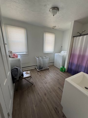 6 Maple Street, Winchester, NH 03470