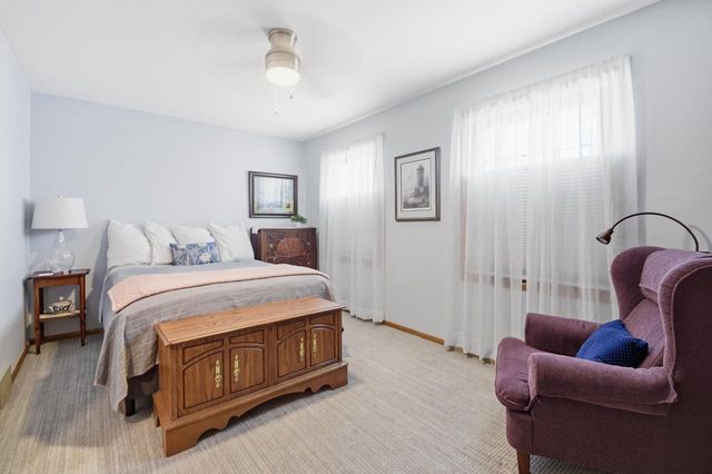 1028 S 7th AVENUE, West Bend, WI 53095