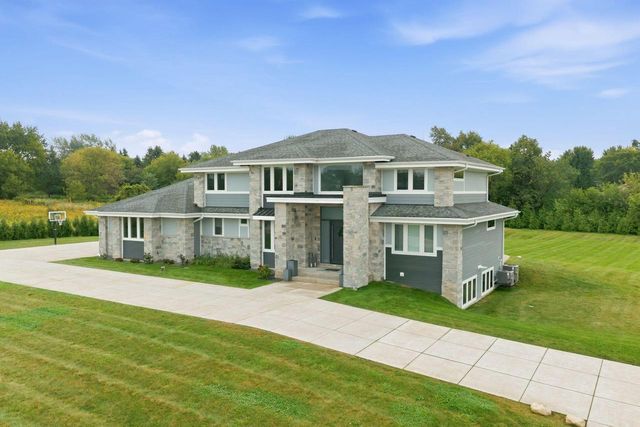N60W26339 Katesbridge DRIVE, Lisbon, WI 53089