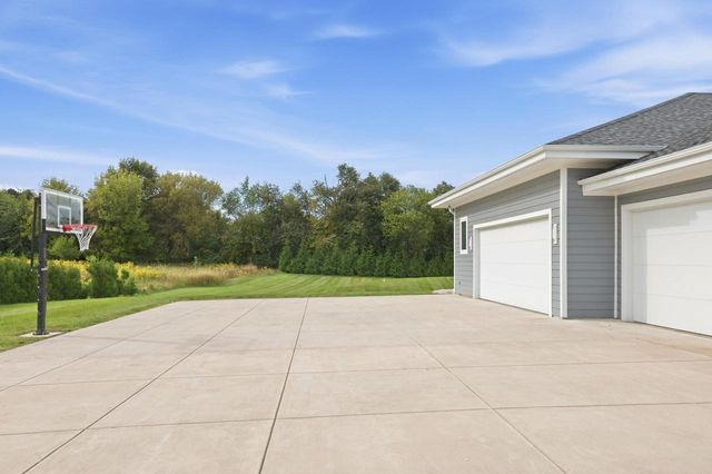 N60W26339 Katesbridge DRIVE, Lisbon, WI 53089