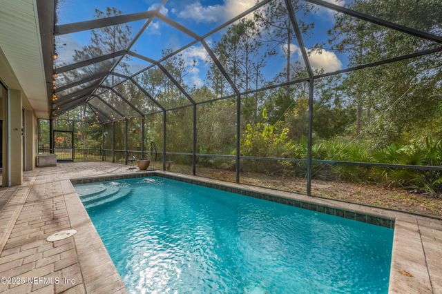 12 WHIRLAWAY Drive, Palm Coast, FL 32164