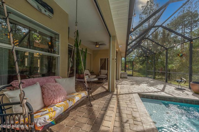 12 WHIRLAWAY Drive, Palm Coast, FL 32164