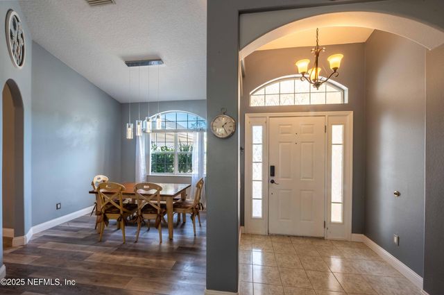 12 WHIRLAWAY Drive, Palm Coast, FL 32164