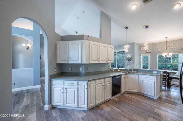 12 WHIRLAWAY Drive, Palm Coast, FL 32164