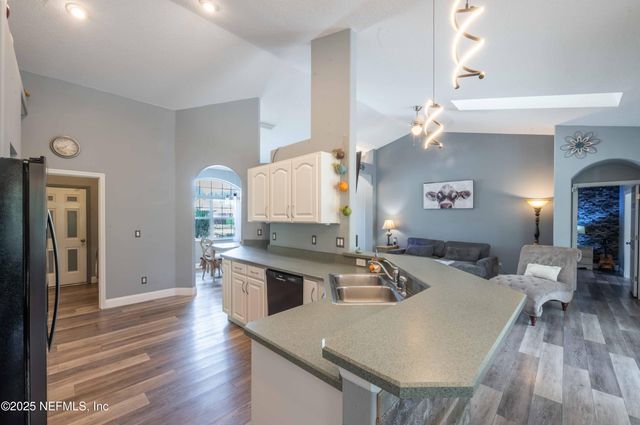 12 WHIRLAWAY Drive, Palm Coast, FL 32164