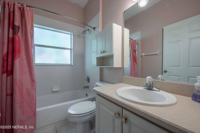 12 WHIRLAWAY Drive, Palm Coast, FL 32164