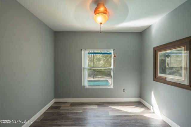 12 WHIRLAWAY Drive, Palm Coast, FL 32164