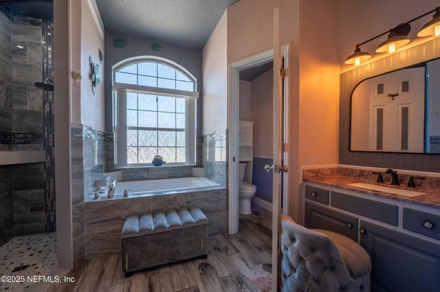 12 WHIRLAWAY Drive, Palm Coast, FL 32164