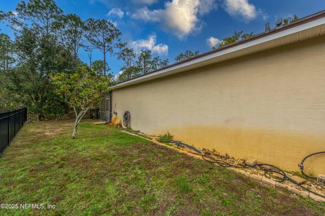 12 WHIRLAWAY Drive, Palm Coast, FL 32164