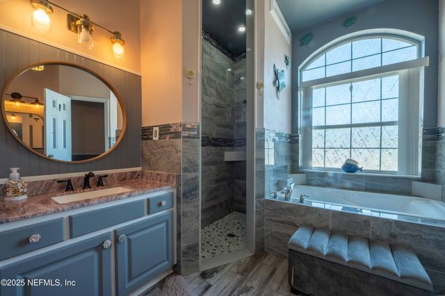 12 WHIRLAWAY Drive, Palm Coast, FL 32164