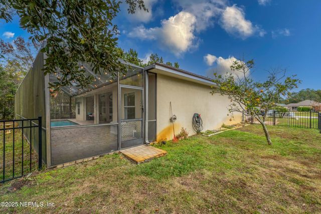 12 WHIRLAWAY Drive, Palm Coast, FL 32164