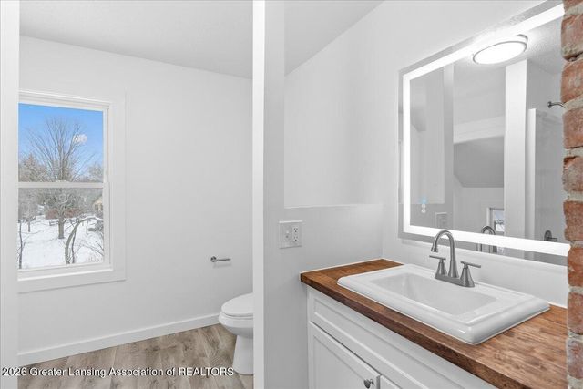 815 W Main Street, Grand Ledge, MI 48837