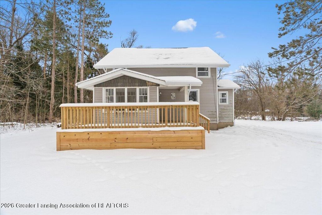 815 W Main Street, Grand Ledge, MI 48837