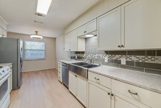 2228 Picadilly Lane, Denton, TX 76209
