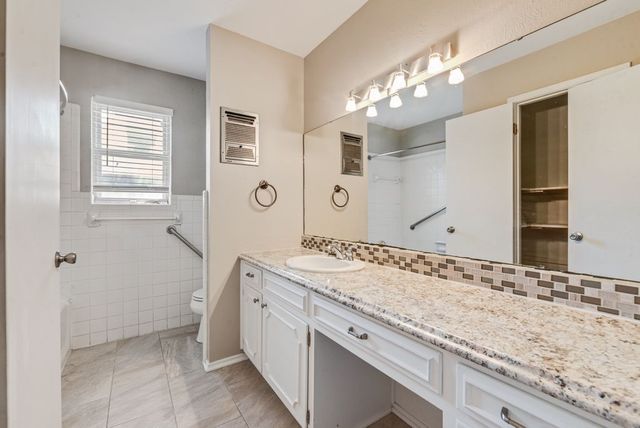 2228 Picadilly Lane, Denton, TX 76209