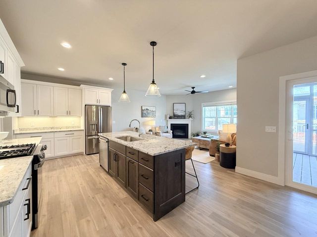 Unit 3.3 Bellflower Drive, Deforest, WI 53532