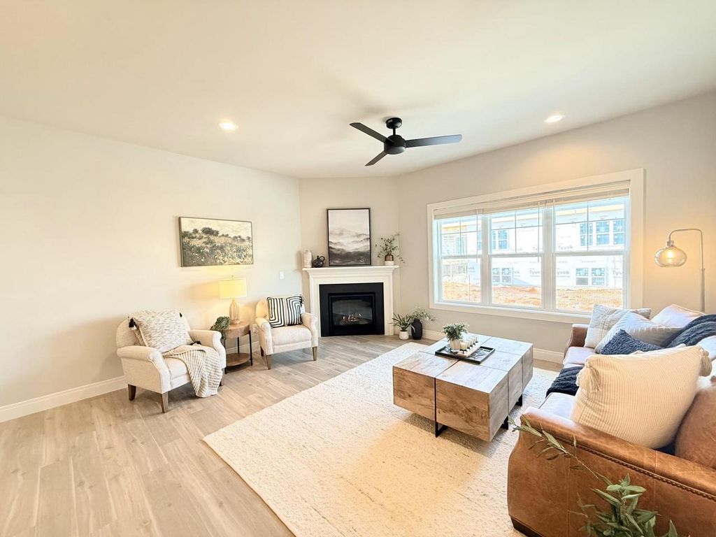 Unit 3.3 Bellflower Drive, Deforest, WI 53532