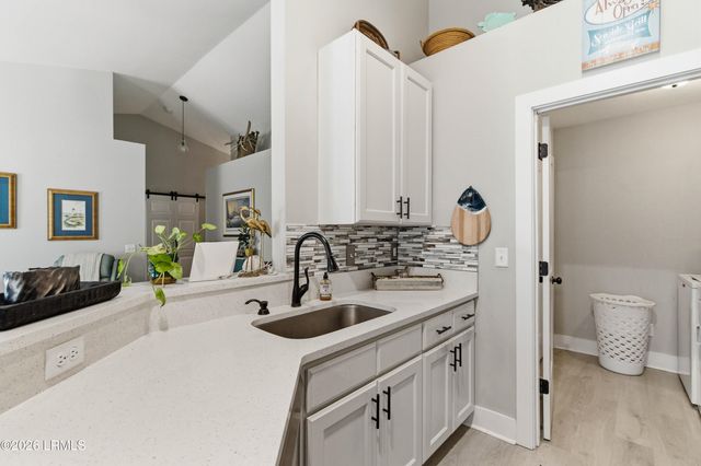 42 Canopy Lane, St. Helena Island, SC 29920