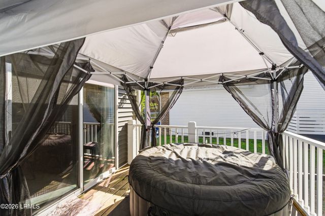 42 Canopy Lane, St. Helena Island, SC 29920