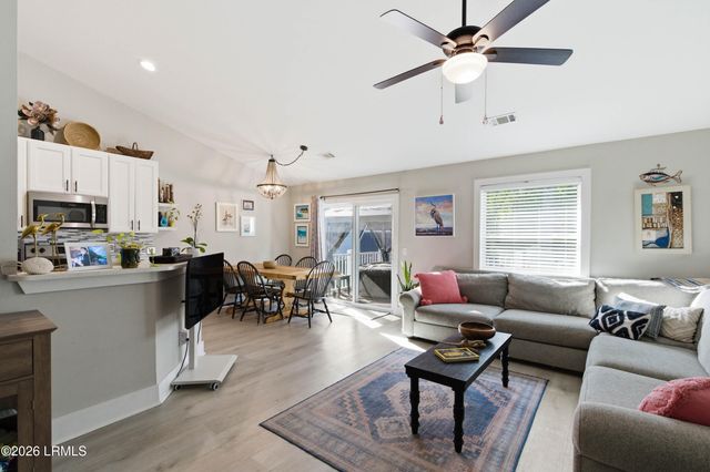 42 Canopy Lane, St. Helena Island, SC 29920