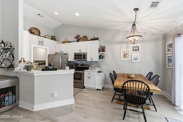 42 Canopy Lane, St. Helena Island, SC 29920