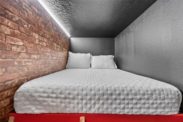 16000 SANDY CLIFFS DRIVE, Clermont, FL 34714