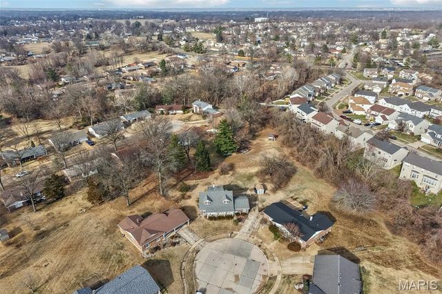 3805 Combraille Court, Florissant, MO 63034