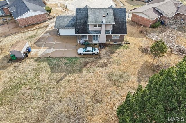 3805 Combraille Court, Florissant, MO 63034